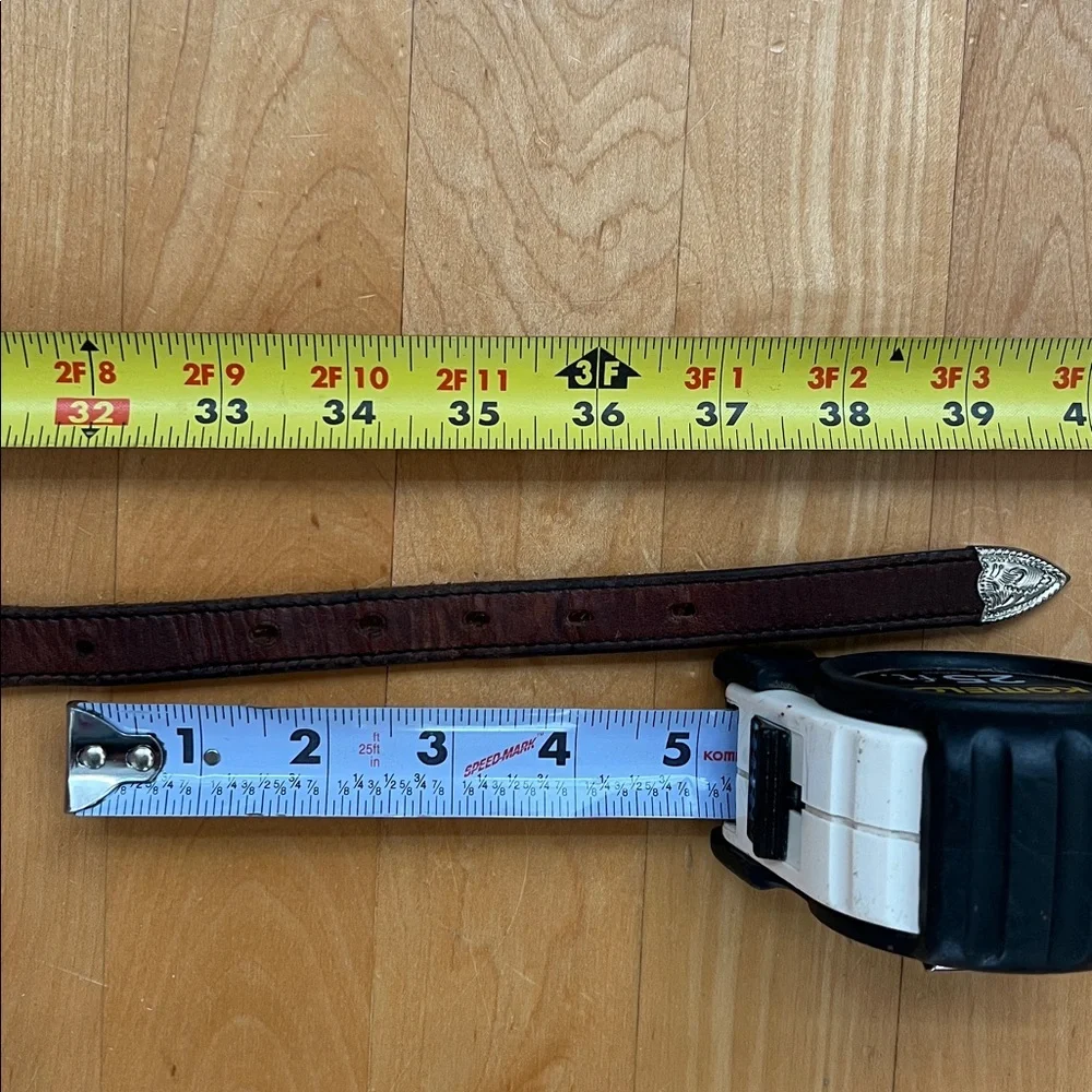 🩶Vintage Concho Leather Belt with Silver Accents & Removable Silver Buckle | S/M - Picture 10 of 16